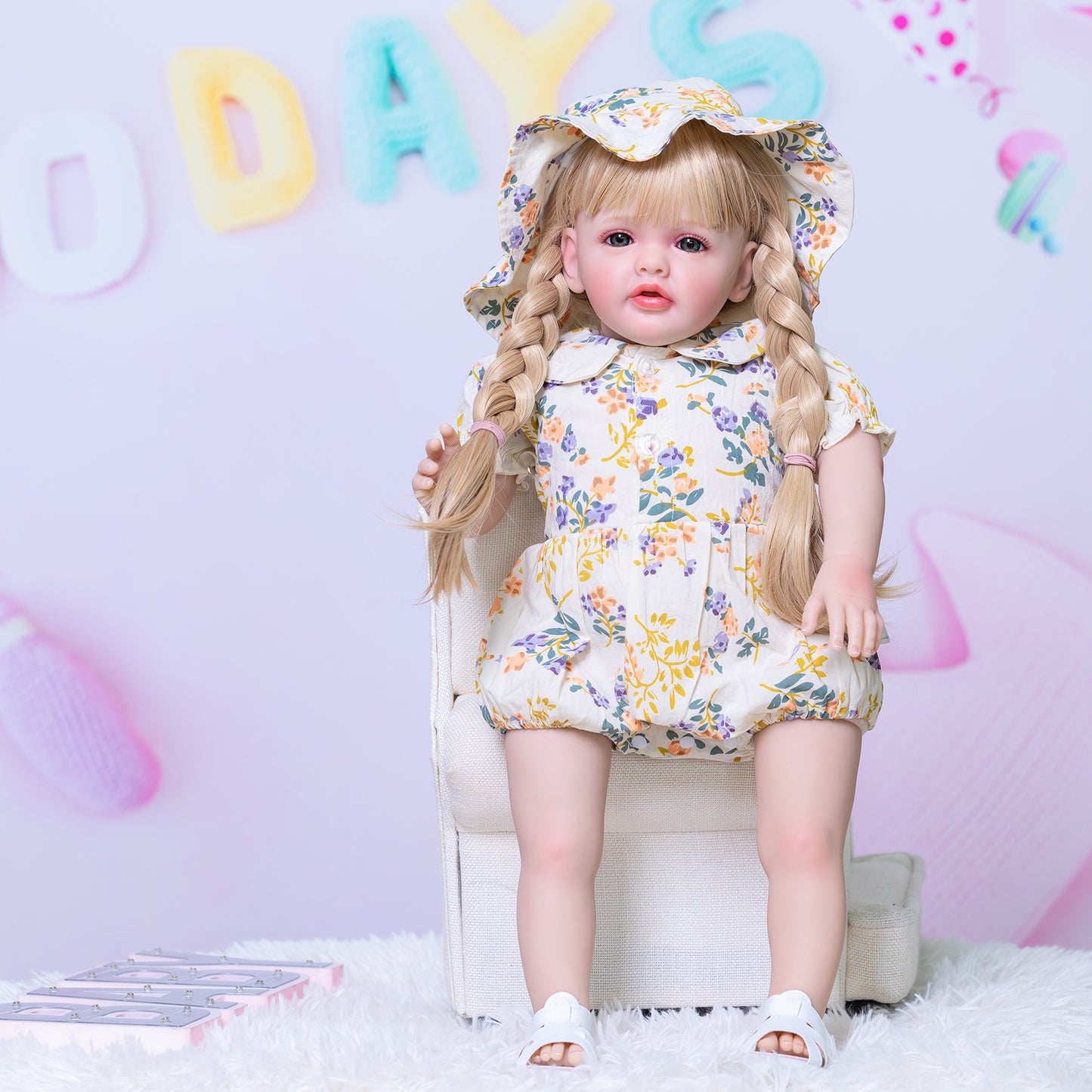 Adorable Blonde Hair Princess Girls Realistic Silicone Reborn Baby Dolls That Look Real Babies 60CM 24 Inch Weighted Soft Cloth Body Reborn Toddler Dolls Toys Gift For 3+ Year Od Girls