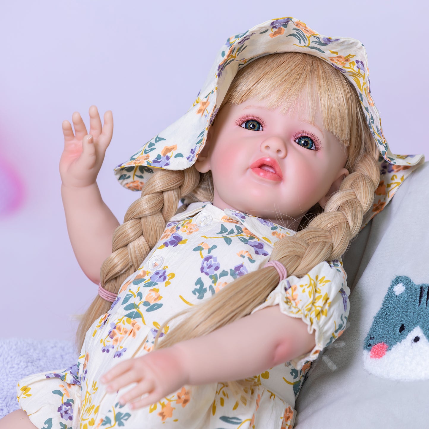 Adorable Blonde Hair Princess Girls Realistic Silicone Reborn Baby Dolls That Look Real Babies 60CM 24 Inch Weighted Soft Cloth Body Reborn Toddler Dolls Toys Gift For 3+ Year Od Girls