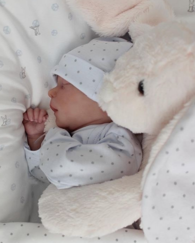 lifelike reborn baby dolls that look real life like babies doll realistic newborn baby dolls for 3+ year old girls reborn toddler dolls beautiful adorable long hair birthday gift for ages 3+ kids children fashion soft cloth body silicone full body open eyes smile cute baby sleeping baby preemie 5 6 7 8 9 + year old girls children Gift Birthday collection girl boy mother father women daughter granddaughter niece Nephew grand sleeping newborn real looking party Toddler mothers day gifts Christmas