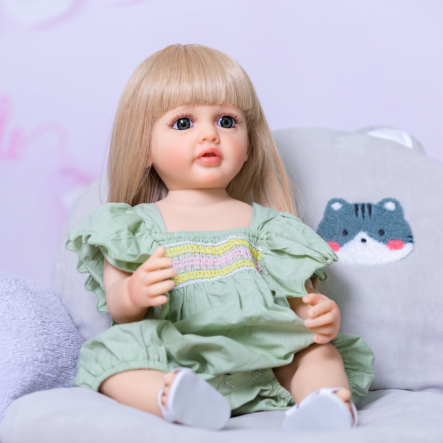 Beautiful Blonde Long Hair Princess Girls Realistic Reborn Baby Dolls Silicone Full Body Lifelike Toddler Dolls That Look Real 22 Inch 55CM Real Newborn Babies Size Reborn Dolls Toys Gifts For Ages 3+