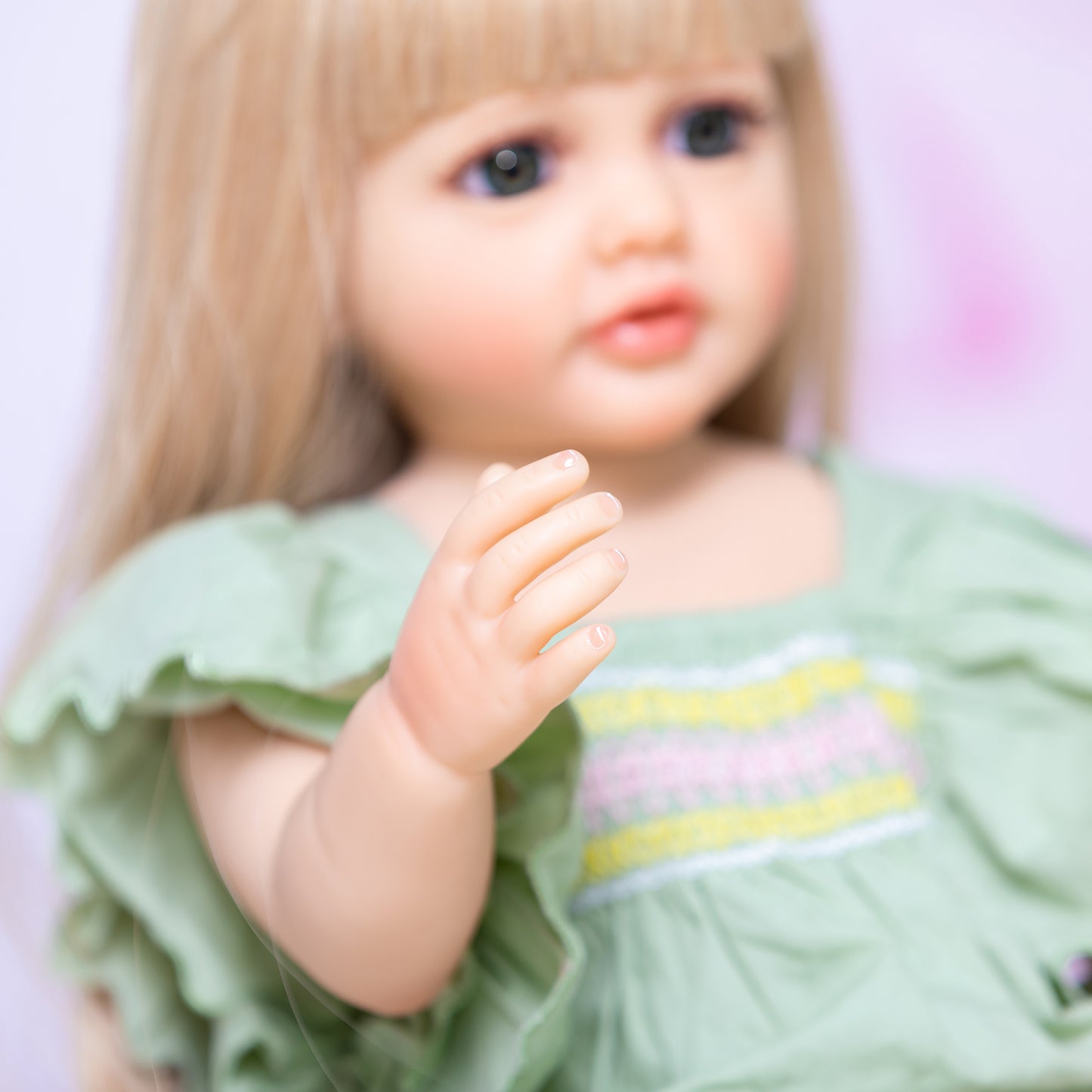 Beautiful Blonde Long Hair Princess Girls Realistic Reborn Baby Dolls Silicone Full Body Lifelike Toddler Dolls That Look Real 22 Inch 55CM Real Newborn Babies Size Reborn Dolls Toys Gifts For Ages 3+