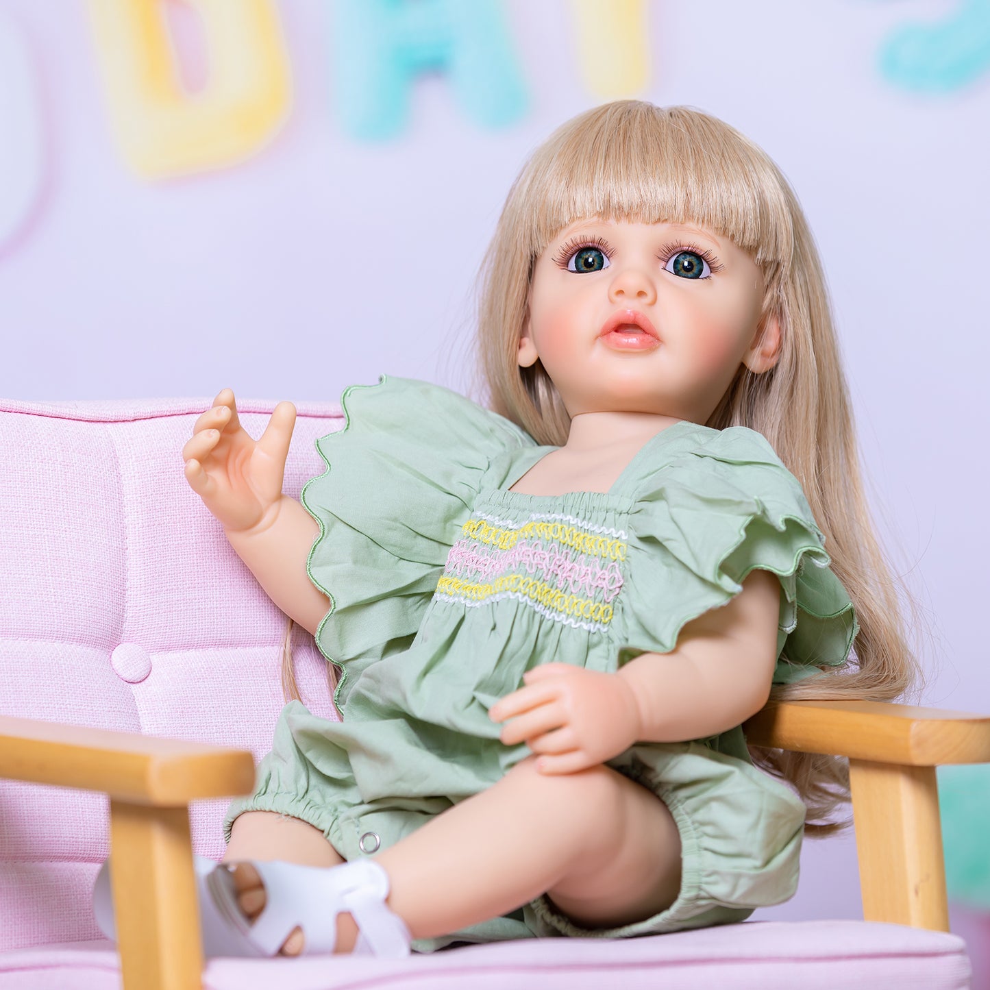 Beautiful Blonde Long Hair Princess Girls Realistic Reborn Baby Dolls Silicone Full Body Lifelike Toddler Dolls That Look Real 22 Inch 55CM Real Newborn Babies Size Reborn Dolls Toys Gifts For Ages 3+