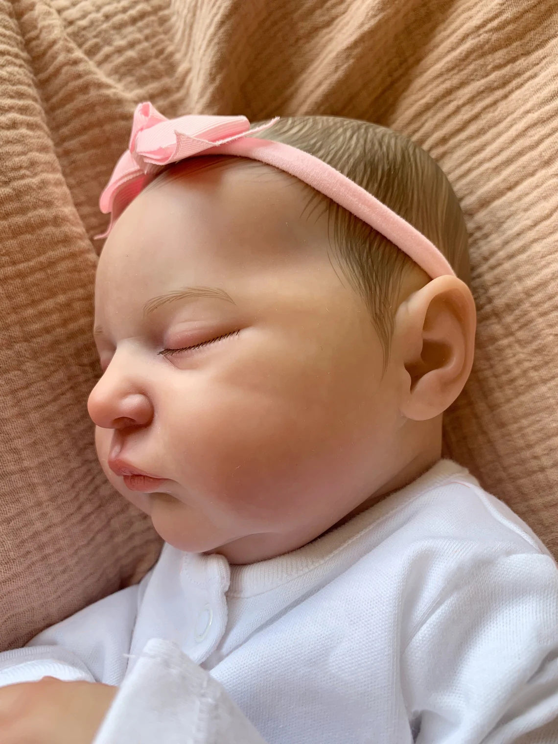 Lifelike Sleeping Girls Reborn Baby Dolls 20 Inches Real Newborn Babies Size That Look Real Baby Realistic Dolls 3D Skin Visible Veins Collectible Art Doll Toys Gifts For 3+ Year Old