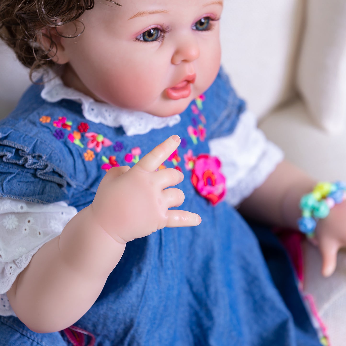 Lifelike Visible Veins Realistic Baby Dolls That Look Real Babies 24 Inch 60CM Silicone Reborn Baby Dolls Toddler Princess Girls with Adorable Curly Hair