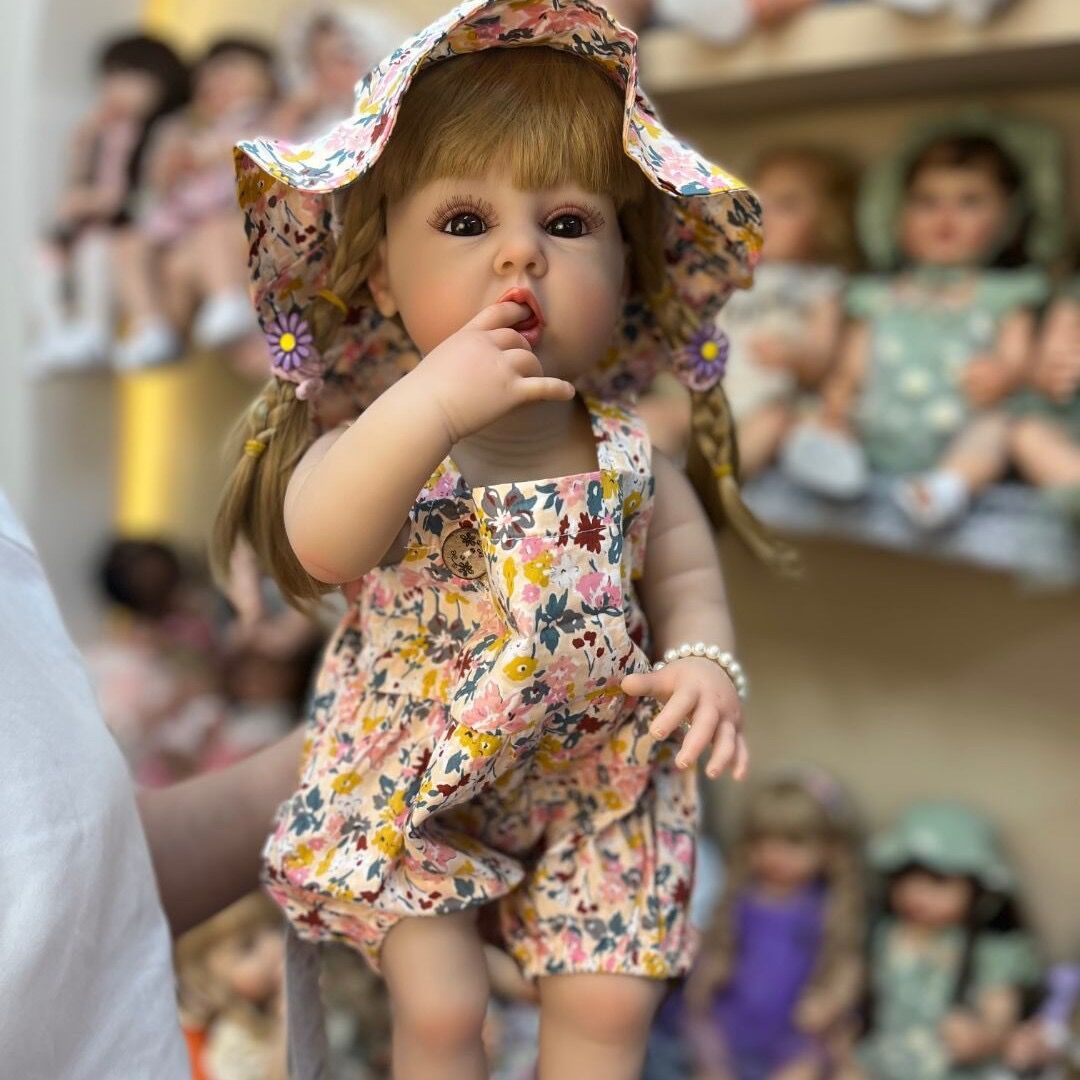 Washable Full Body Silicone Baby Dolls Toddler Princess Girls 22 Inches 55cm Lifelike Realistic Newborn Babies Doll Cuddly Toys Gift for Ages 3+ Kids