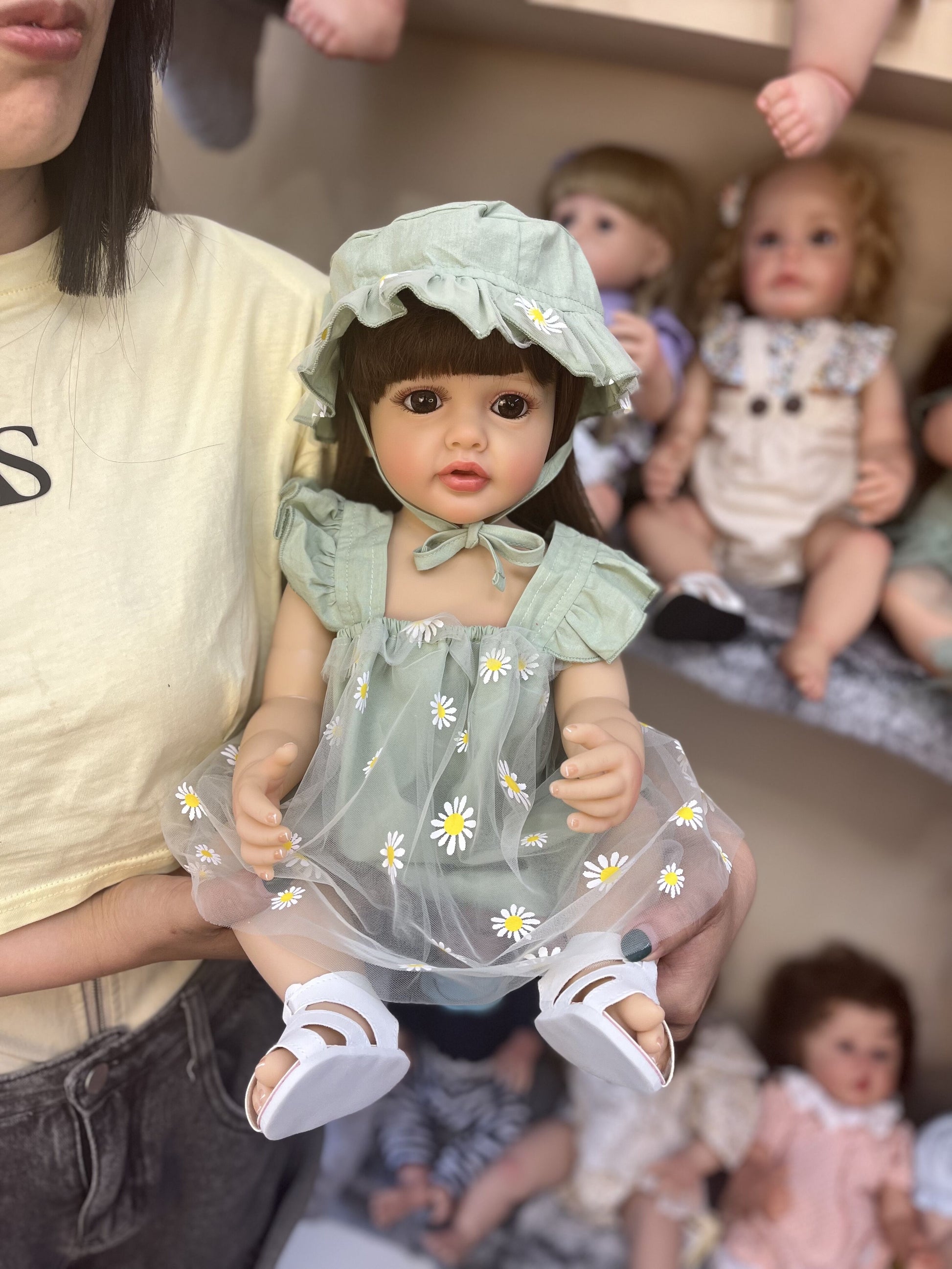 55cm | reborn baby dolls full body silicone lifelike baby dolls | reborn baby dolls | realistic baby dolls| newborn baby dolls | real life baby dolls | rebron baby dolls toddler | lifelike toddler dolls | therapy dolls for adults | anatomically correct baby girl doll | infant baby doll | gift for kids ages 3+ girl | weighted cloth body | birthday gift | collection | girl | boys |Ā  mother | daughter | granddaughter | sleeping |real look real baby dolls that look real looking | reborn toddler dolls | mnmj