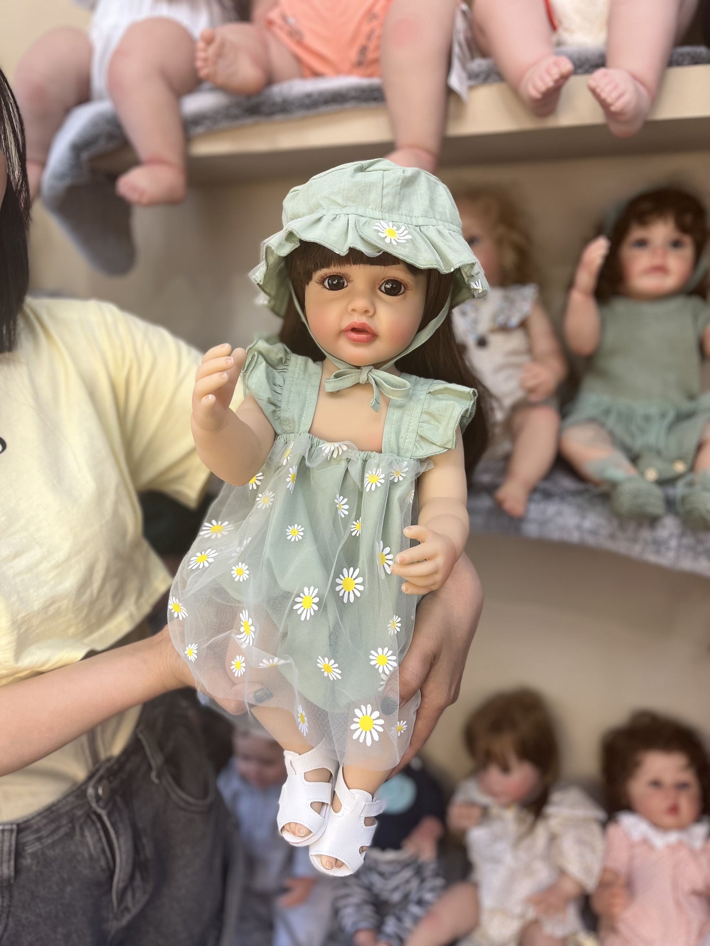 55cm | reborn baby dolls full body silicone lifelike baby dolls | reborn baby dolls | realistic baby dolls| newborn baby dolls | real life baby dolls | rebron baby dolls toddler | lifelike toddler dolls | therapy dolls for adults | anatomically correct baby girl doll | infant baby doll | gift for kids ages 3+ girl | weighted cloth body | birthday gift | collection | girl | boys | mother | daughter | granddaughter | sleeping |real look real baby dolls that look real looking | reborn toddler dolls | mnmj