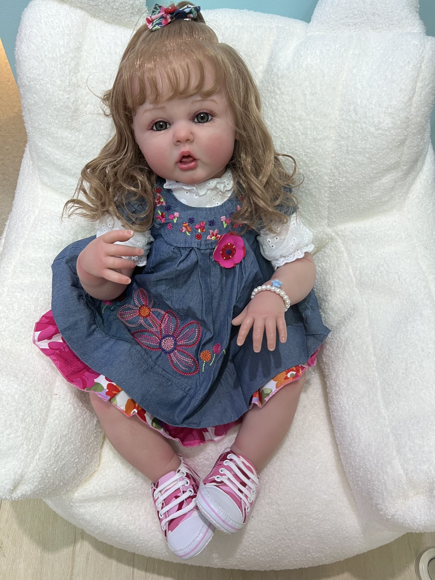 Lovely Long Curly Hair Toddler Princess Girl Lifelike Reborn Baby Dolls That Look Real Silicone Visible Veins 60CM 24 Inch Weighted Soft Cloth Realistic Baby Doll Collectible Art Doll