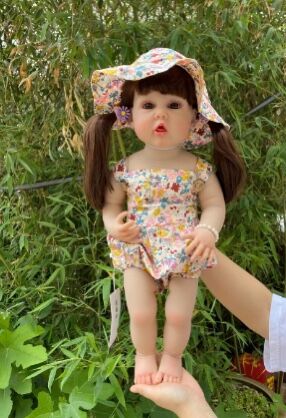 Washable Full Body Silicone Baby Dolls Toddler Princess Girls 22 Inches 55cm Lifelike Realistic Newborn Babies Doll Cuddly Toys Gift for Ages 3+ Kids